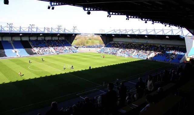 File:The North and East Stand at the Kassam Stadium - geograph.org.uk - 1237276.jpg