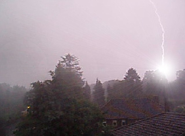 File:Thunderstorm In East Hendred - geograph.org.uk - 103103.jpg