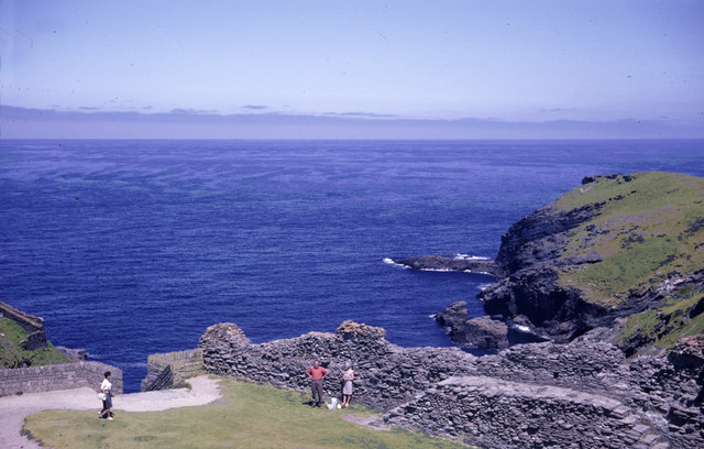 File:Tintagel Castle, Tintagel, Cornwall taken 1967 - geograph.org.uk - 762301.jpg