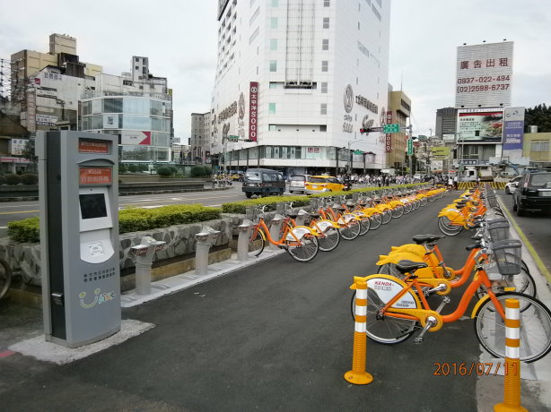 File Youbike新竹火車站 前站 站點 Jpg Wikimedia Commons