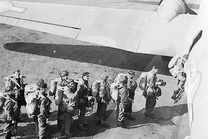 File:British troops of the 1st Airborne Division emplaning.jpg