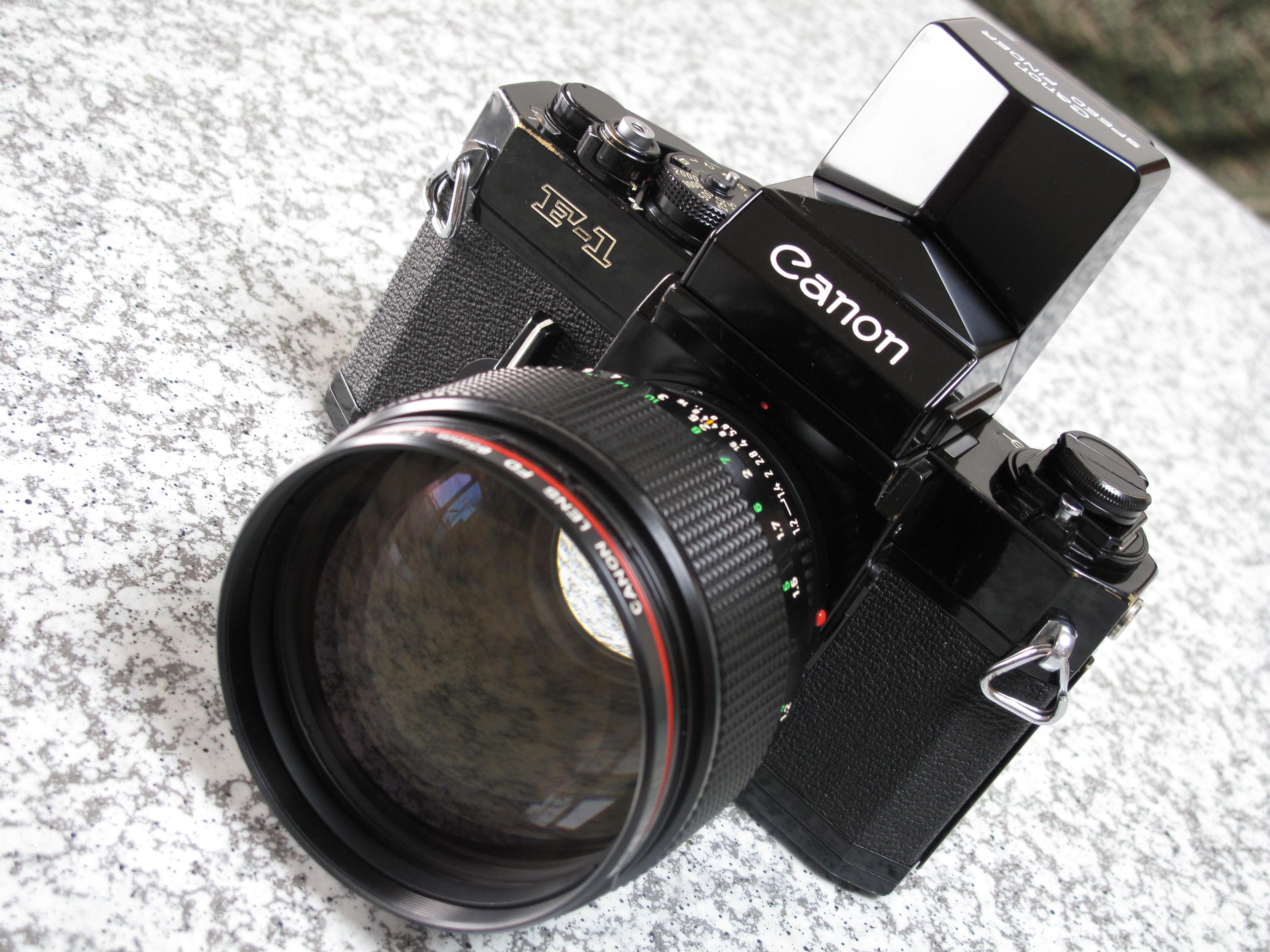 File:Canon F-1 with Speed Finder (4315013993).jpg - Wikimedia Commons