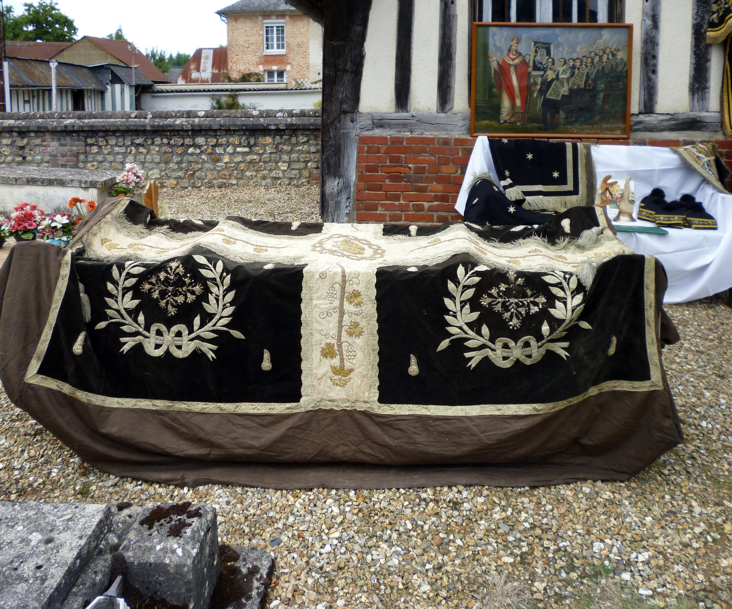 File Drap Mortuaire Giverville Jpg Wikimedia Commons