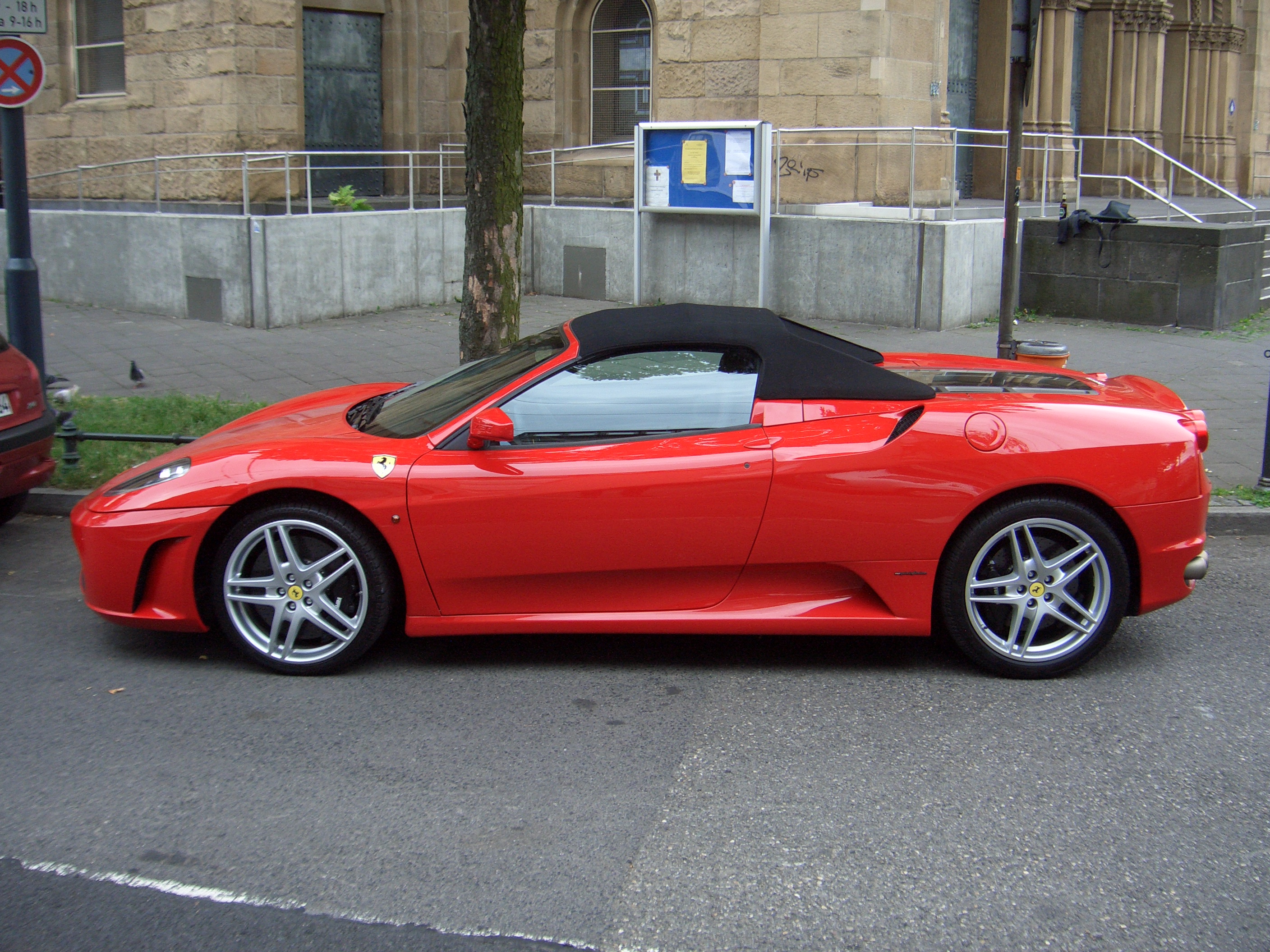 Fileferrari F430 Spider From 2004 Sideleft 2008 06 05 A