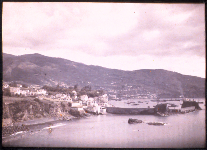 File:Funchal Bay, Madeira, by Sarah Angelina Acland, c.1910 (2).jpg