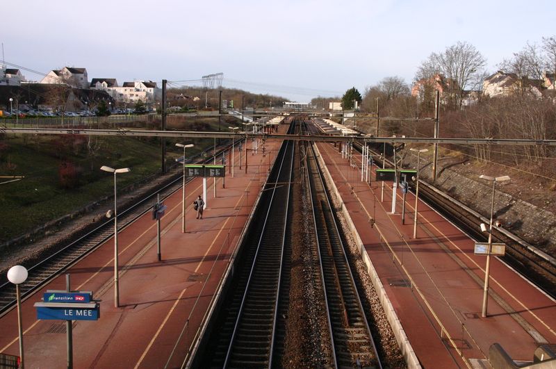 File:Gare de le Mee 2.jpg