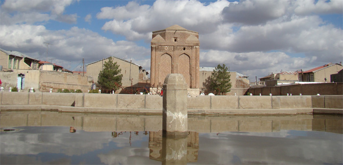 File:Gonbad sorkh 1.jpg