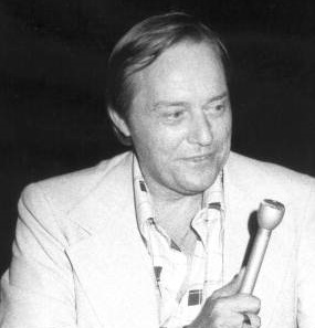 <span class="mw-page-title-main">Gordon Solie</span> American wrestling announcer
