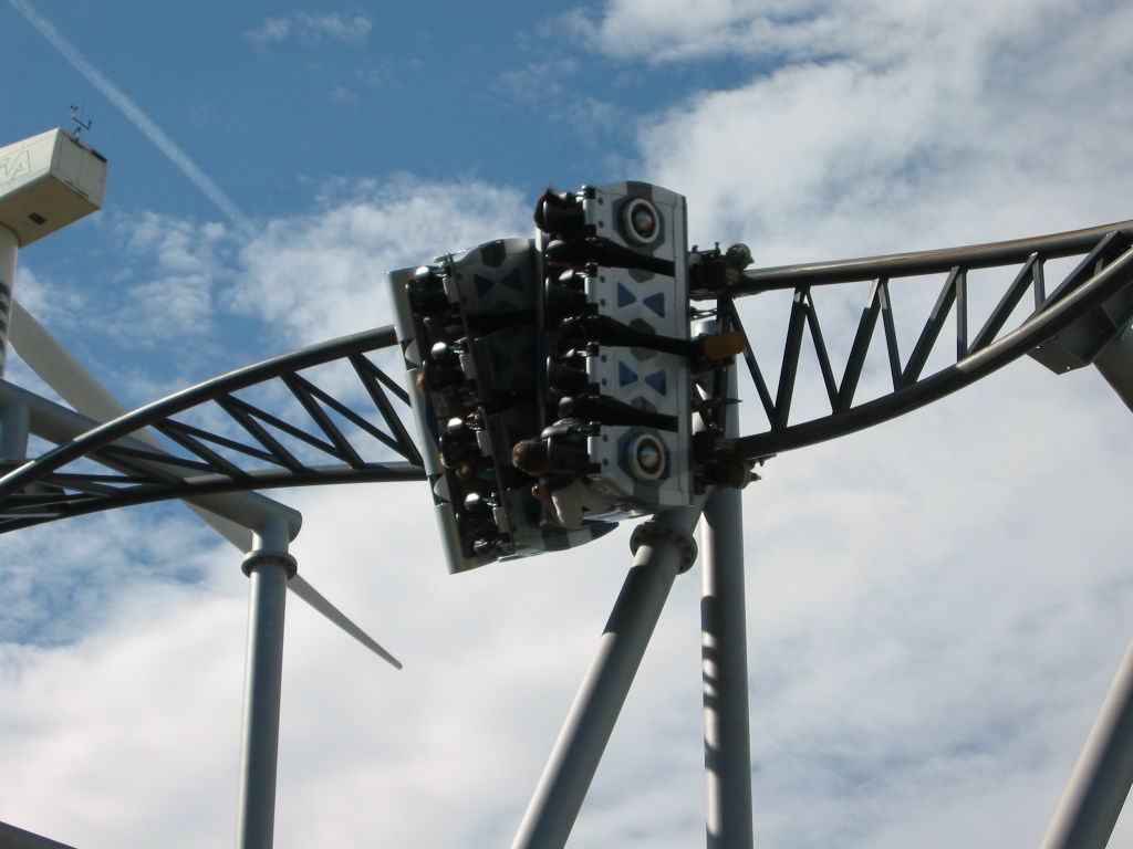 Heartlineroll_typhoon_bobbejaanland_belgium.jpg