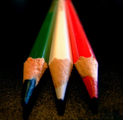 Italian flag made of pencils