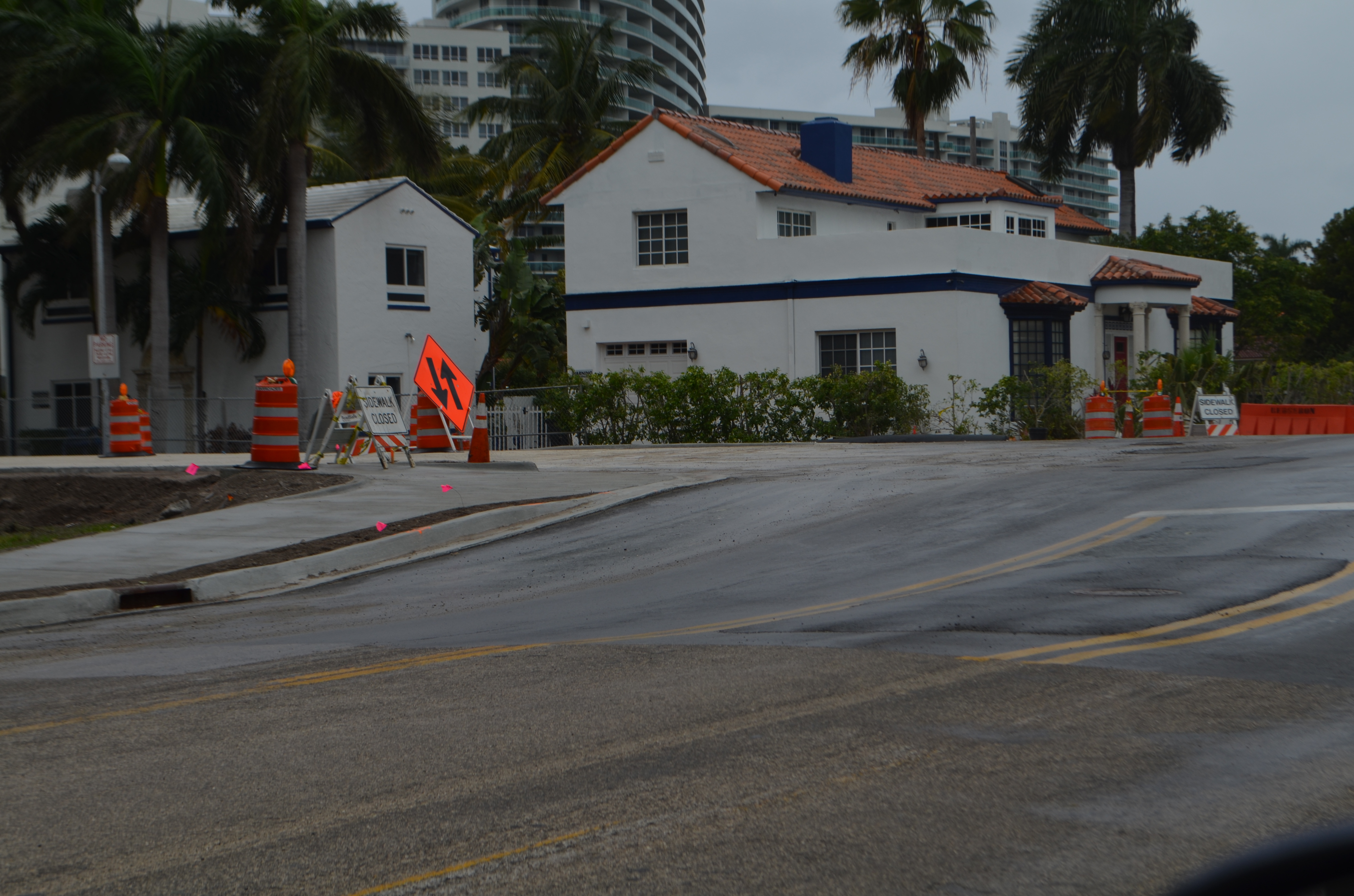 Rising road. Gold Coast Railroad Майами. Road Rise.