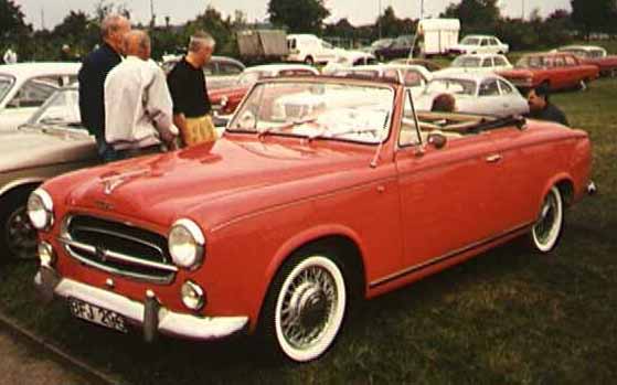 پرونده:Peugeot403cab.jpg