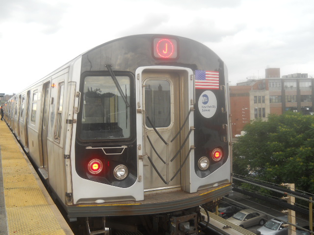 File:R160 J Train.JPG