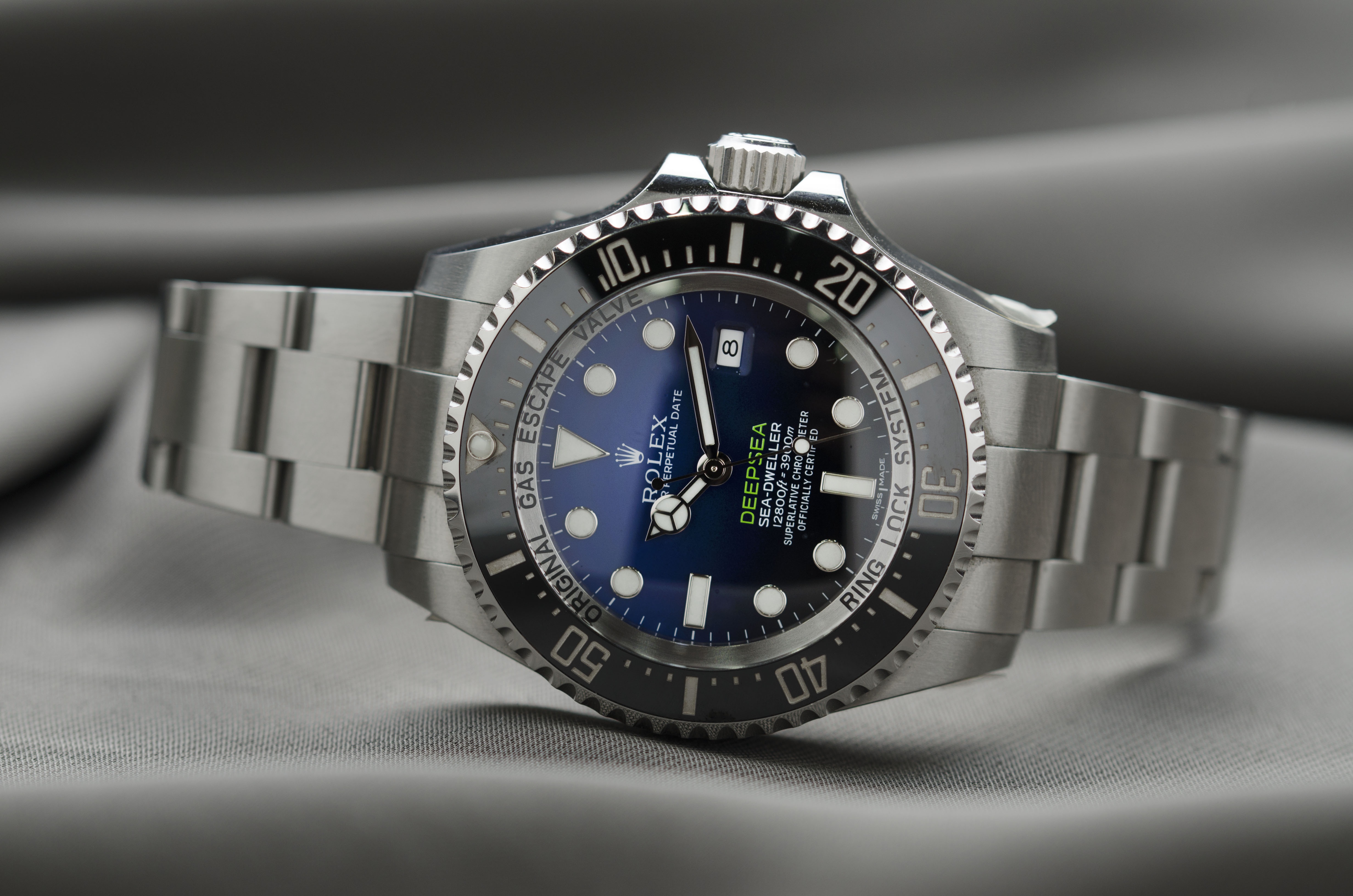 File:Rolex Deepsea Sea-Dweller 116660 