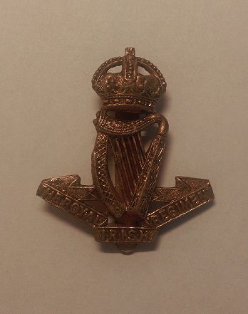 File:Royal Irish Regiment Cap Badge.jpg