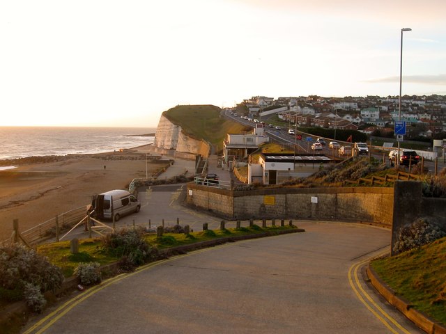 File:Saltdean Gap - geograph.org.uk - 4808892.jpg