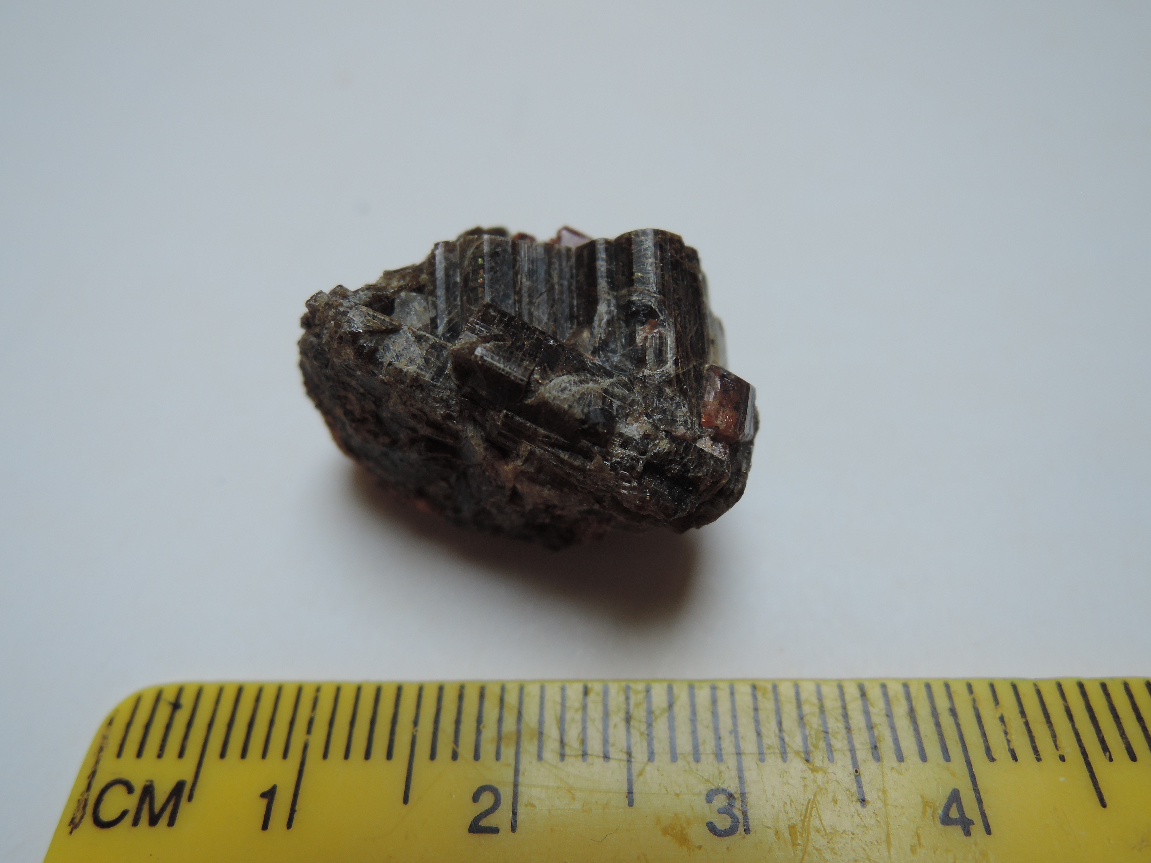 Mg fe 2. Vesuvianite Cabochon. Fushan mine Vesuvianite. ZN, Fe, MG icon.