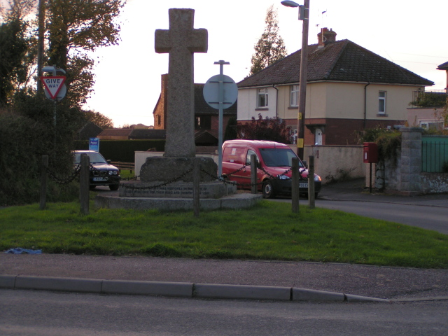 File:War Memorial, Rewe - geograph.org.uk - 1015658.jpg