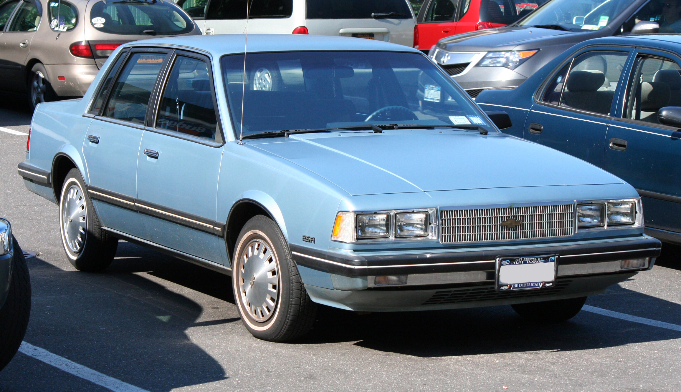 Vos tout premier véhicule jusqu'a aujourd'hui... 1986_Chevrolet_Celebrity_2.5
