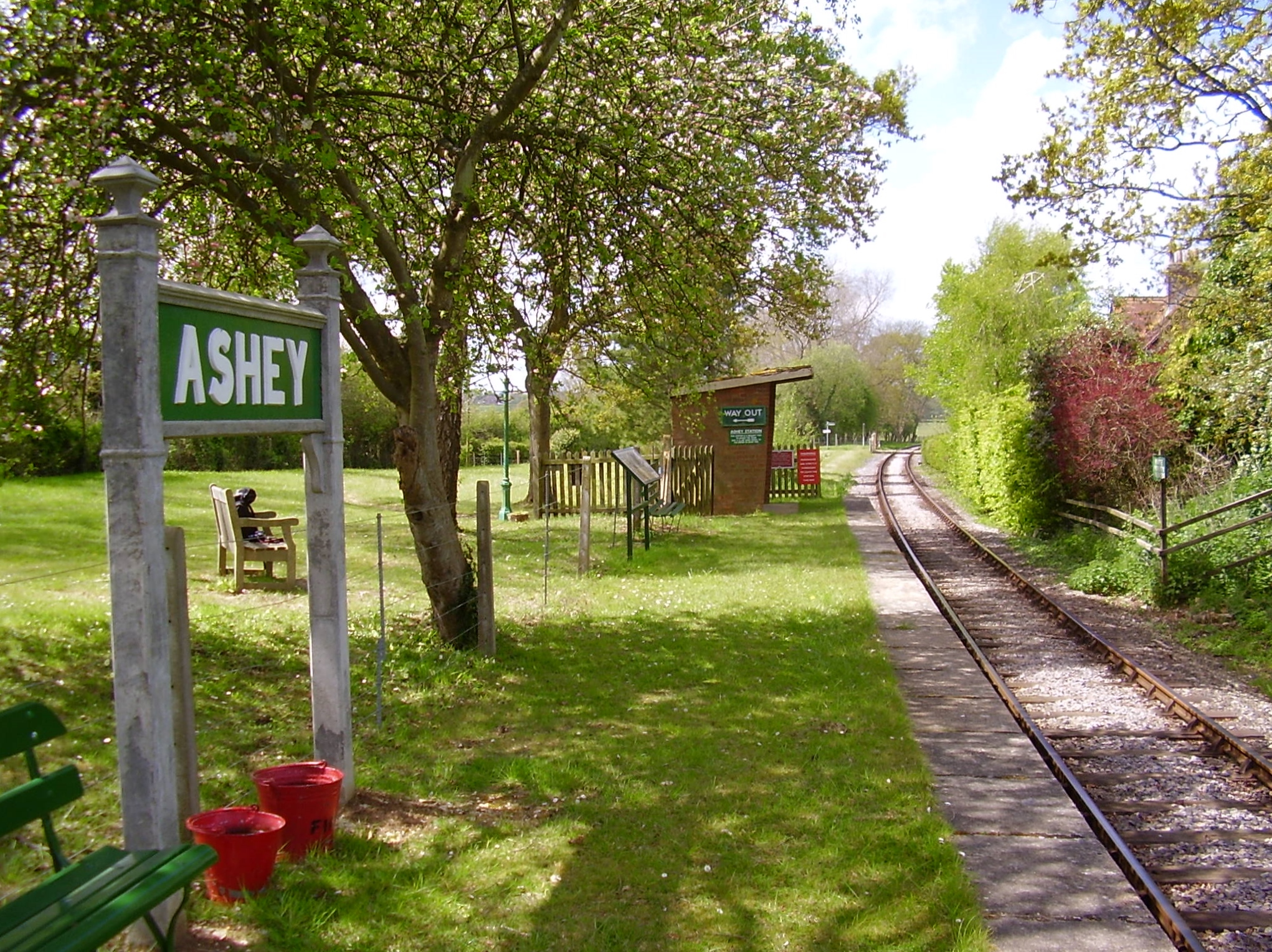 Ashey railway station