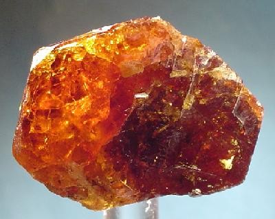 File:Bastnasite-(Ce)-131116.jpg