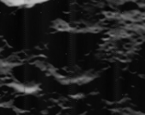 File:Bobone crater 5028 h2.jpg
