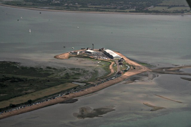 File:Calshot Castle and IRB Station, aerial 2017 - geograph.org.uk - 5440096.jpg