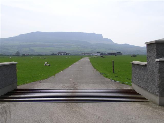 File:Cloney Townland - geograph.org.uk - 791657.jpg