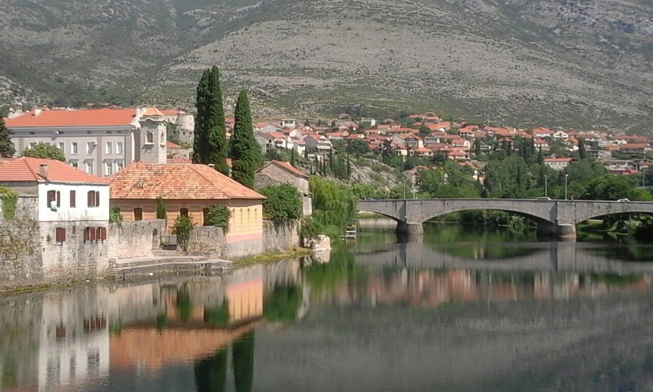 Kameni most - Trebinje.jpg. 