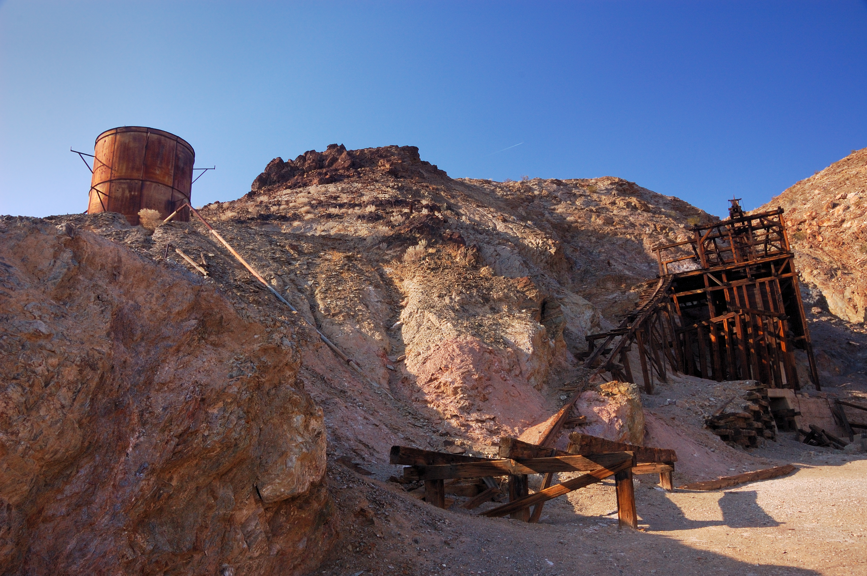 tourist attractions death valley