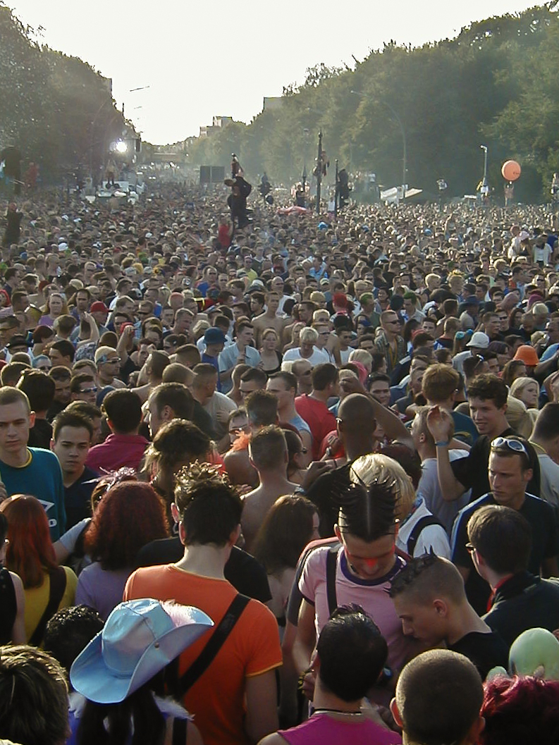 File Loveparade 01 Berlin 8 Jpg Wikimedia Commons