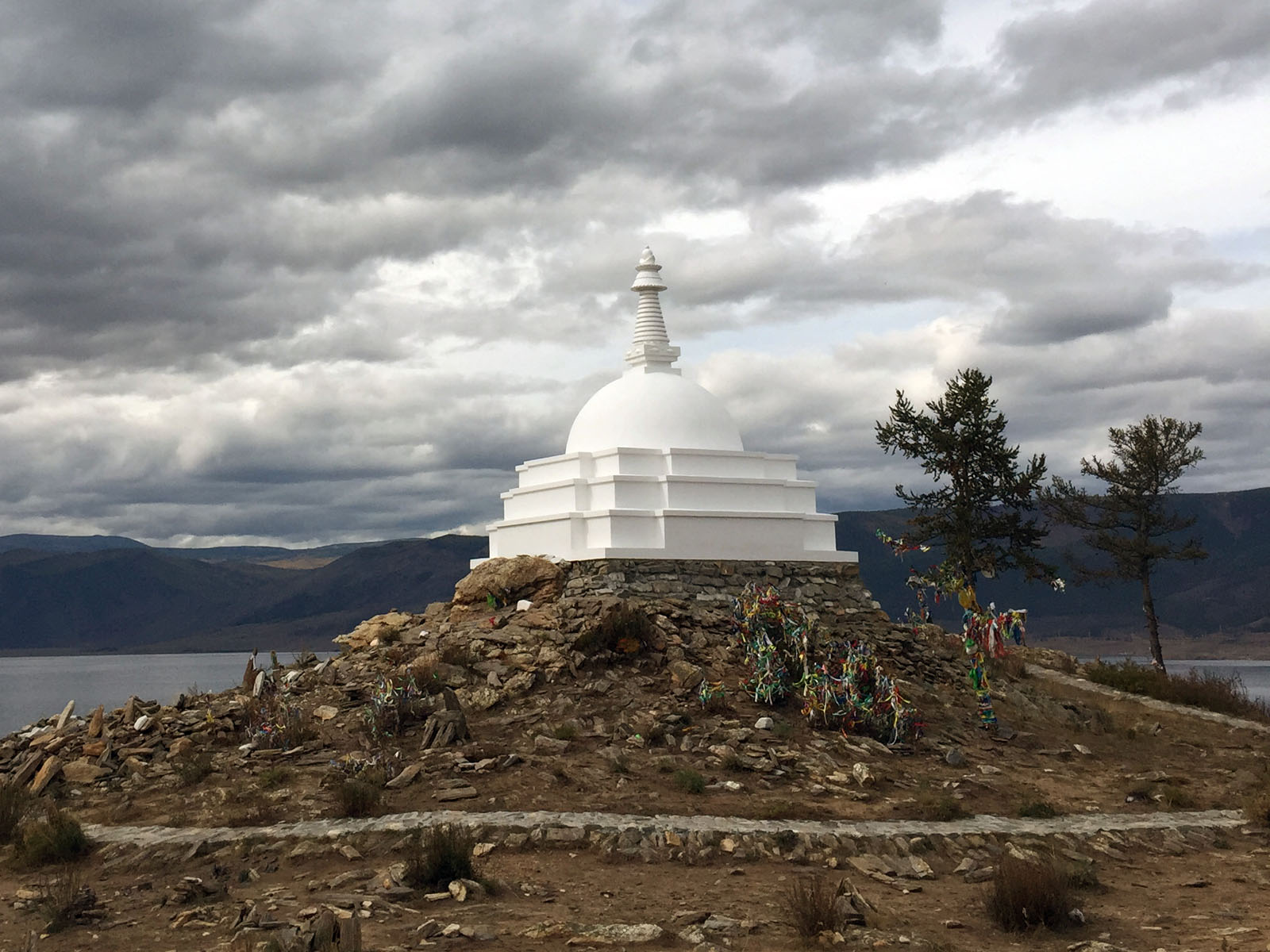 Ogoy Stupa 1 1600x1200.JPG