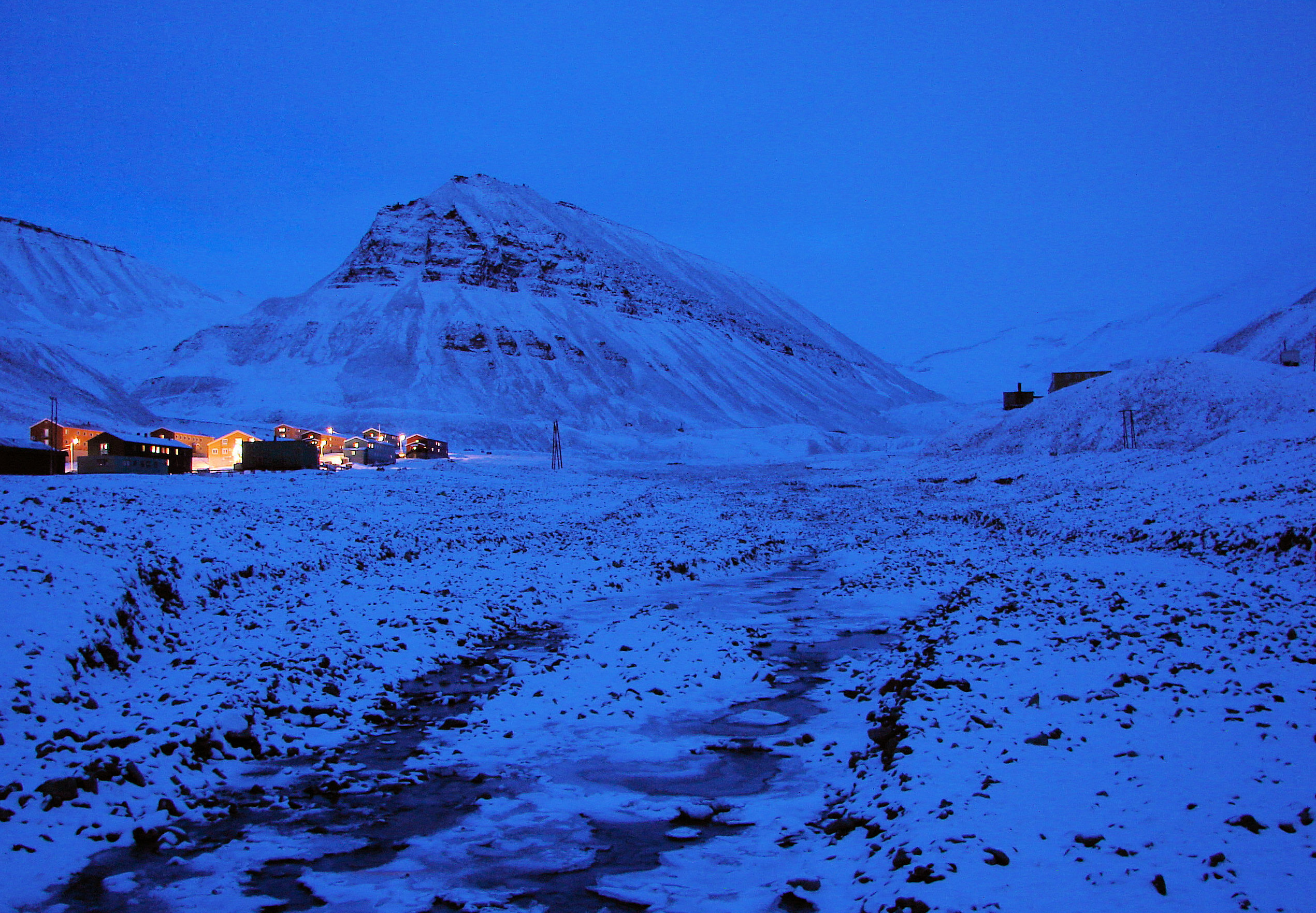 north pole glacier at night