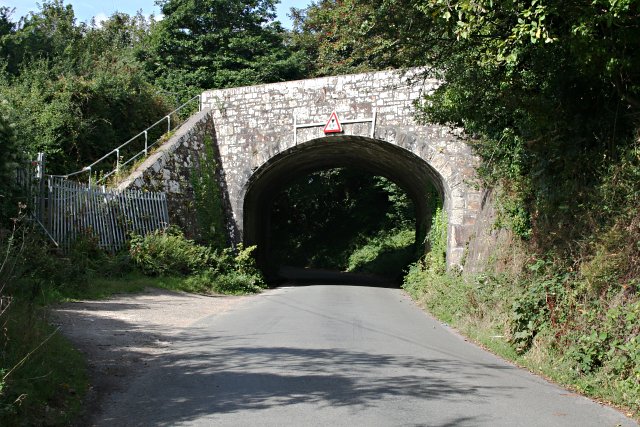 File:Railway Bridge - geograph.org.uk - 229131.jpg