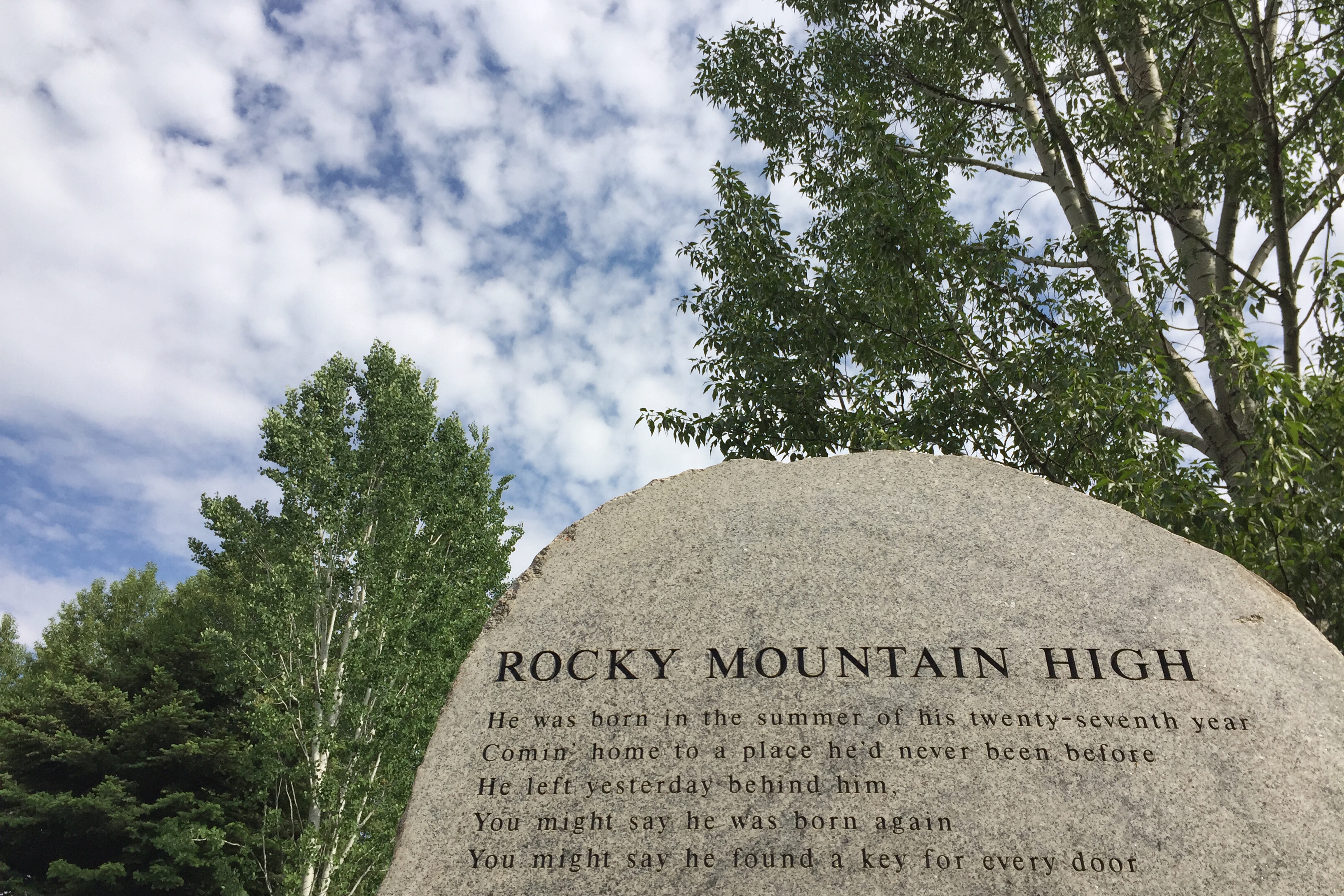 High mountains текст. Гранит Рокки Маунтин. Rocky Mountain песня.