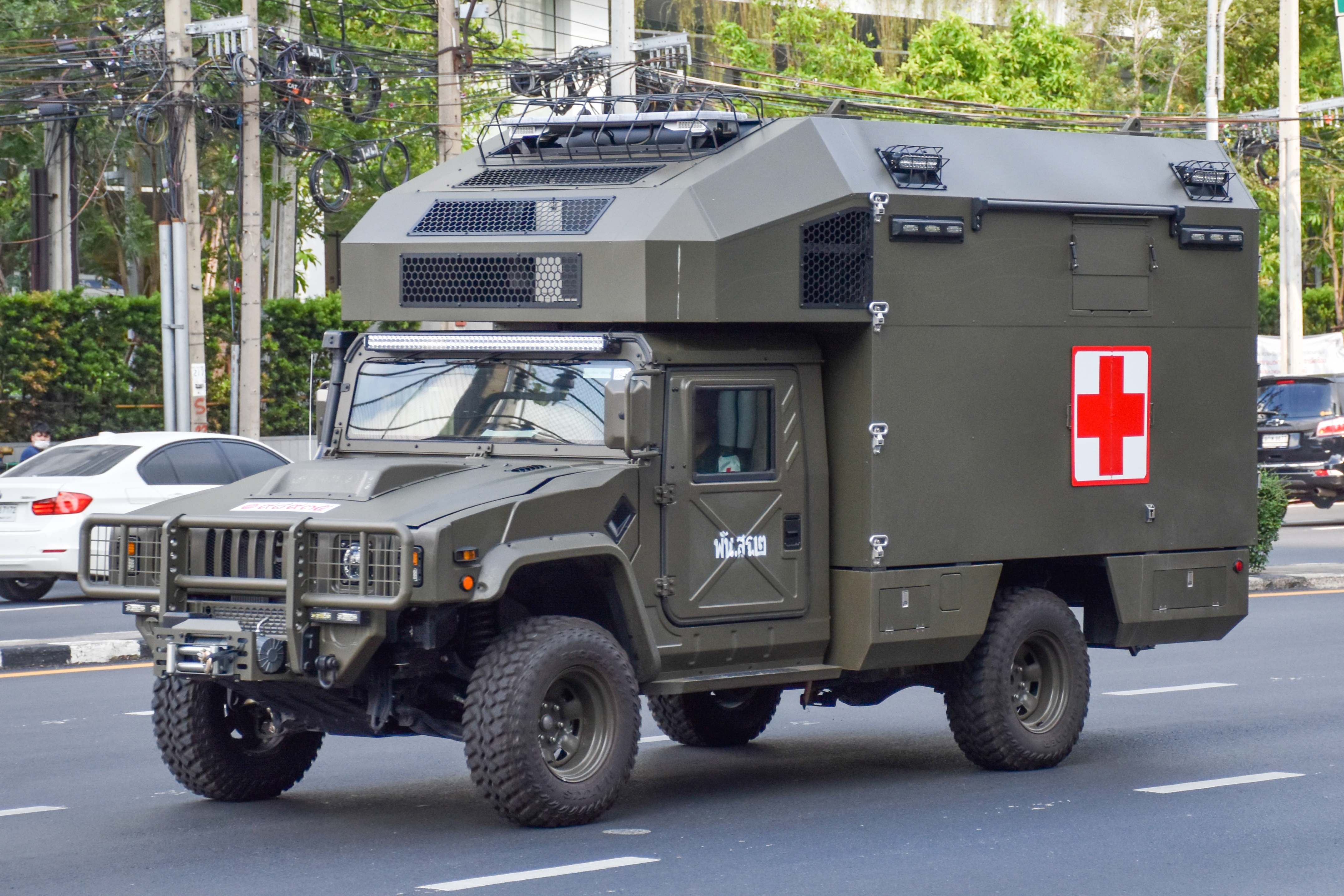 File:Royal Thai Army, M51 Chaiprakarn field ambulance. (front).jpg -  Wikipedia