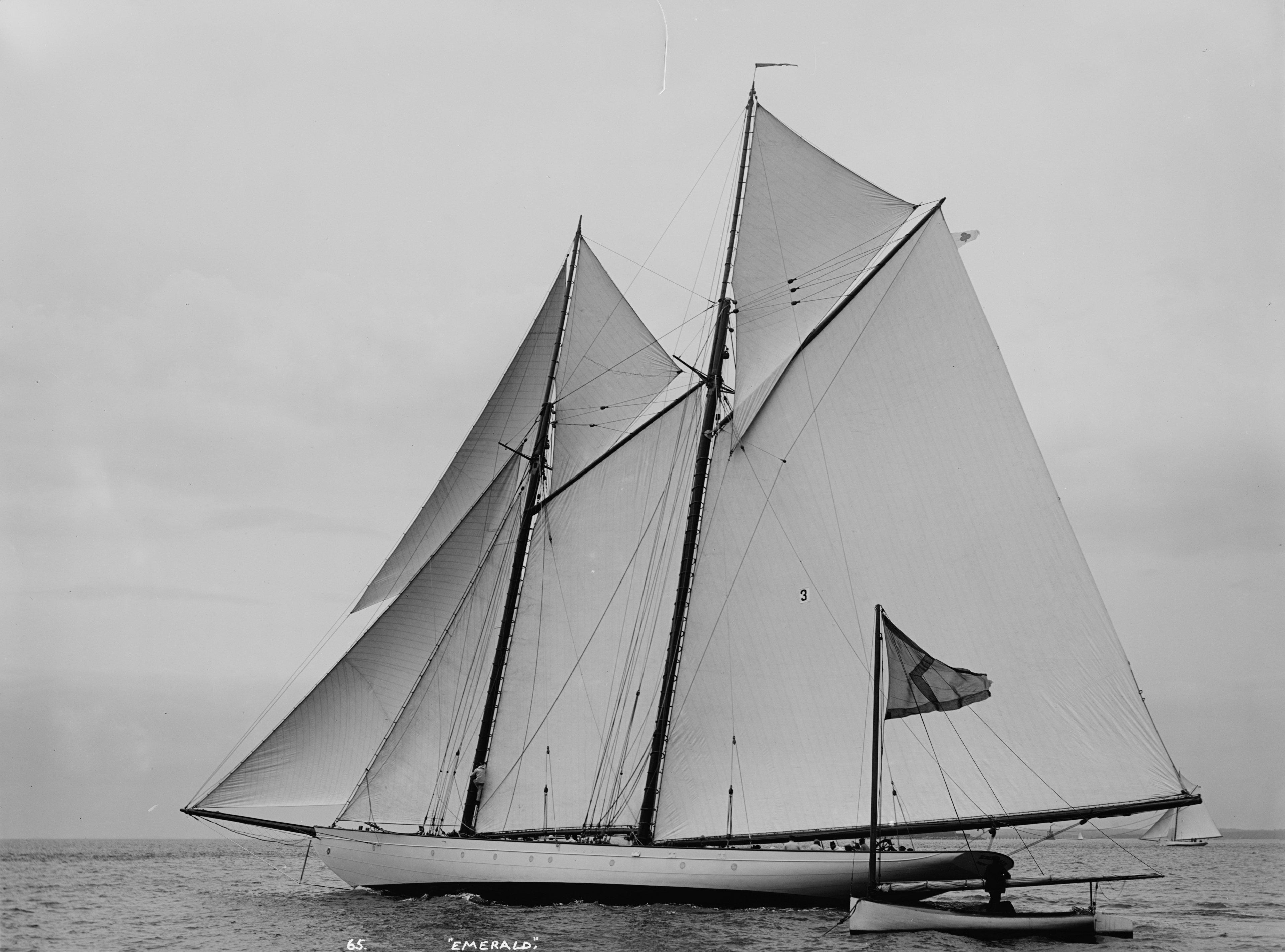 File:Schooner Emerald-8.jpg - Wikimedia Commons