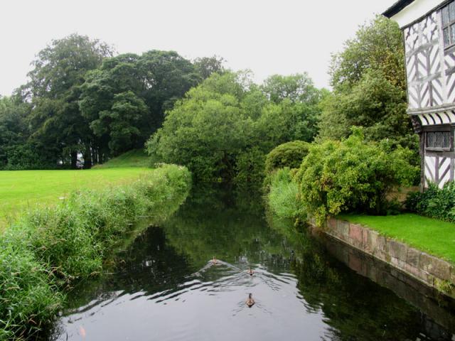 File:The Moat at Little Moreton Hall, Cheshire - geograph.org.uk - 1525.jpg