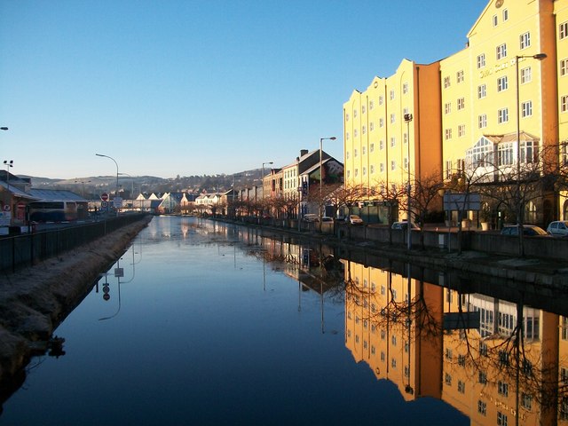 File:The Newry Canal south of Needham Bridge - geograph.org.uk - 1728398.jpg