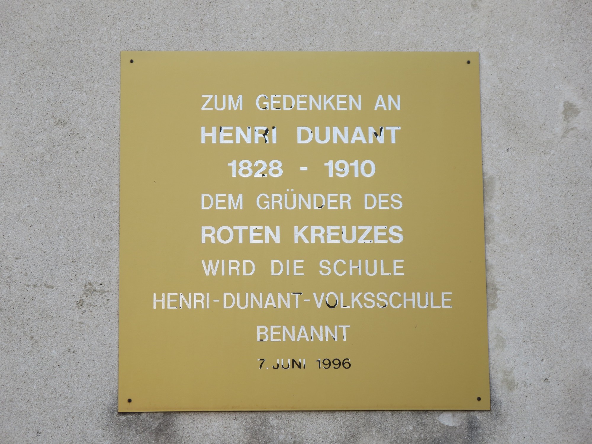 1210 Dunantgasse 2 - Volksschule - Henri Dunant-Gedenktafel IMG 0592.jpg