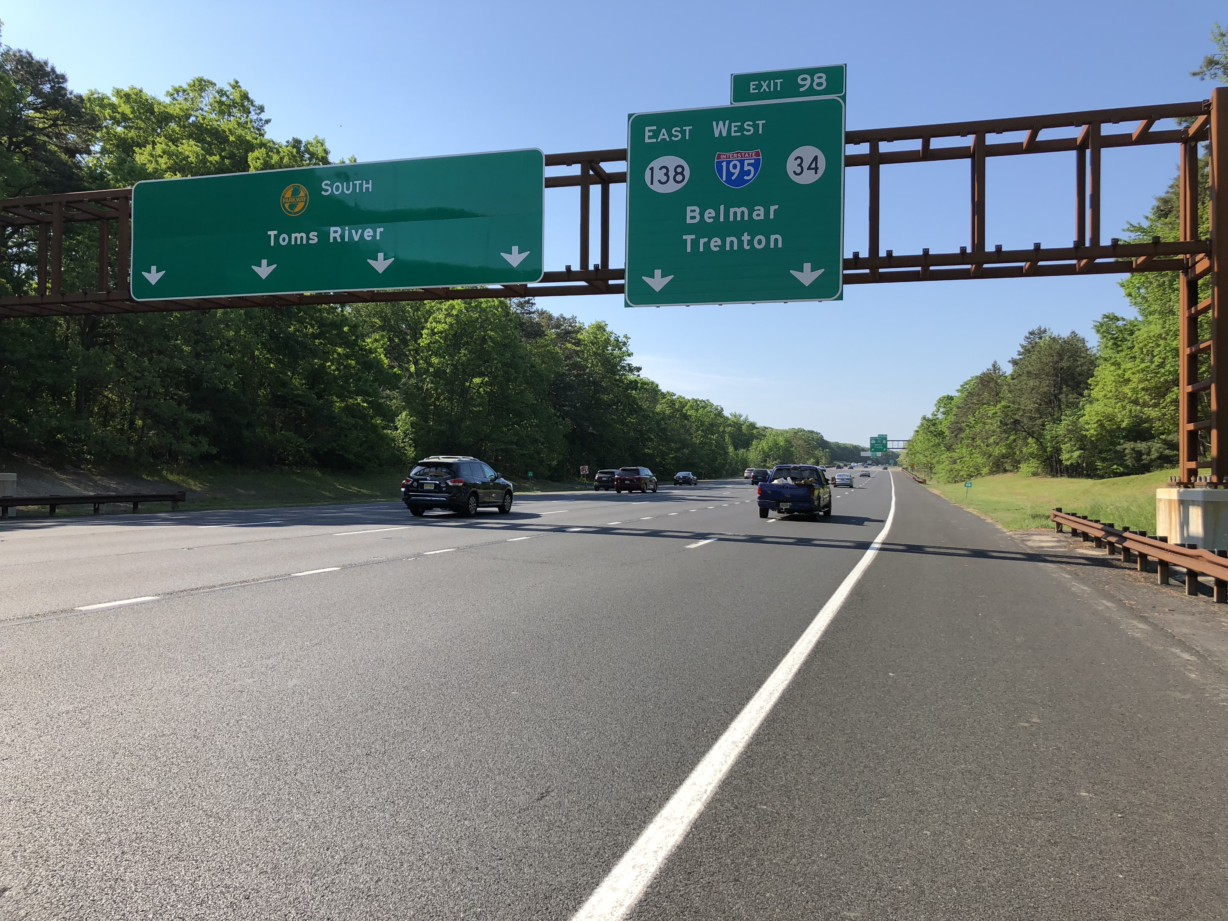 File 2018 05 26 09 09 55 View South Along New Jersey State Route