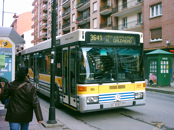 File:Bizkaibus galdacano.jpg