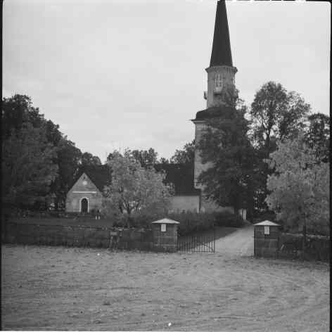 File:Ekerö kyrka - KMB - 16000200115152.jpg