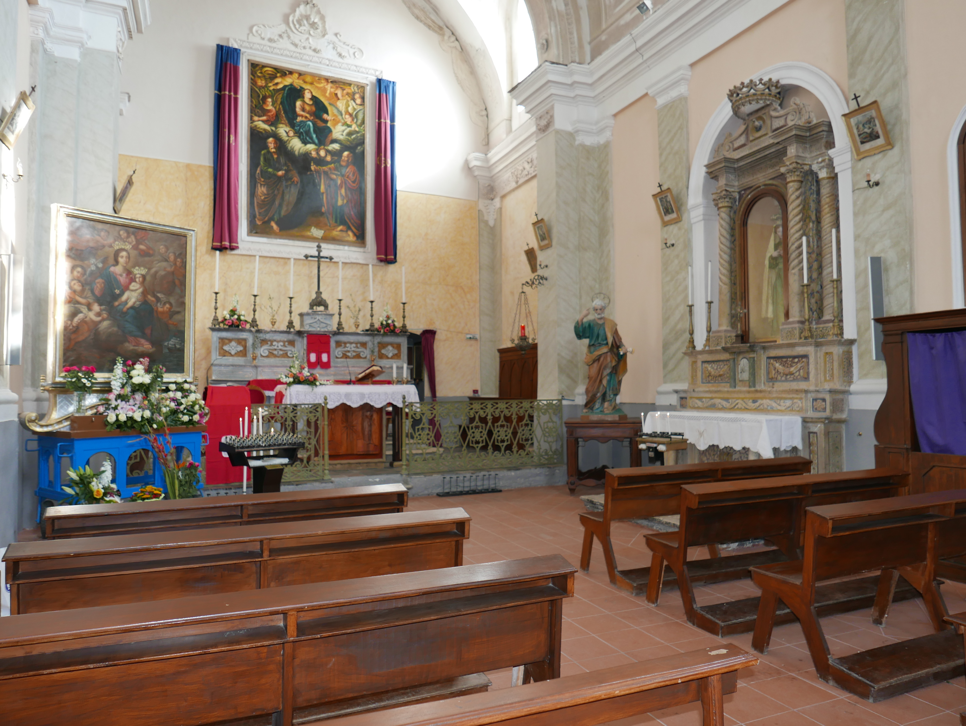 File Interior Of Chiesa Di San Pietro Apostolo Di Pentedattilo Melito Di Porto Salvo Reggio Calabria Italy March 16 9 Jpg Wikimedia Commons