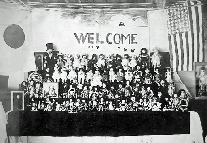 File:Konosu Friendship-doll Exchange 1927 1.jpg