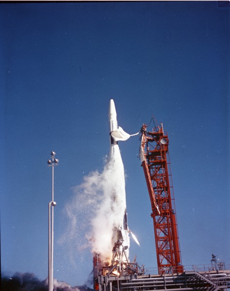 File:Launch of Ranger III with Agena.jpg