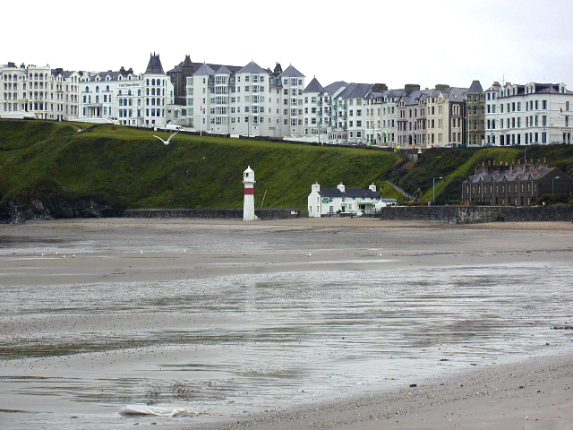 File:Port Erin beach and lighthouse - geograph.org.uk - 475142.jpg