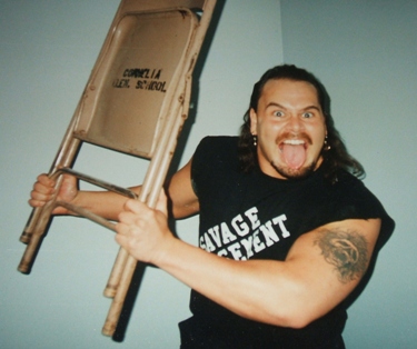 https://upload.wikimedia.org/wikipedia/commons/0/0e/Ric_Savage.jpg