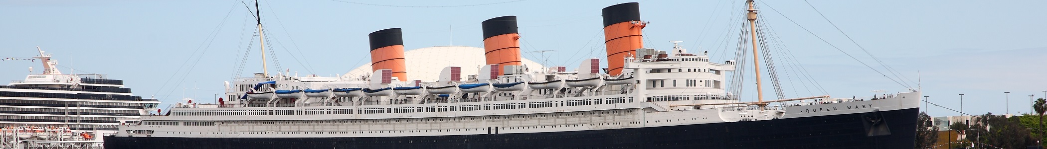 File:Rms_queen_mary_banner.jpg