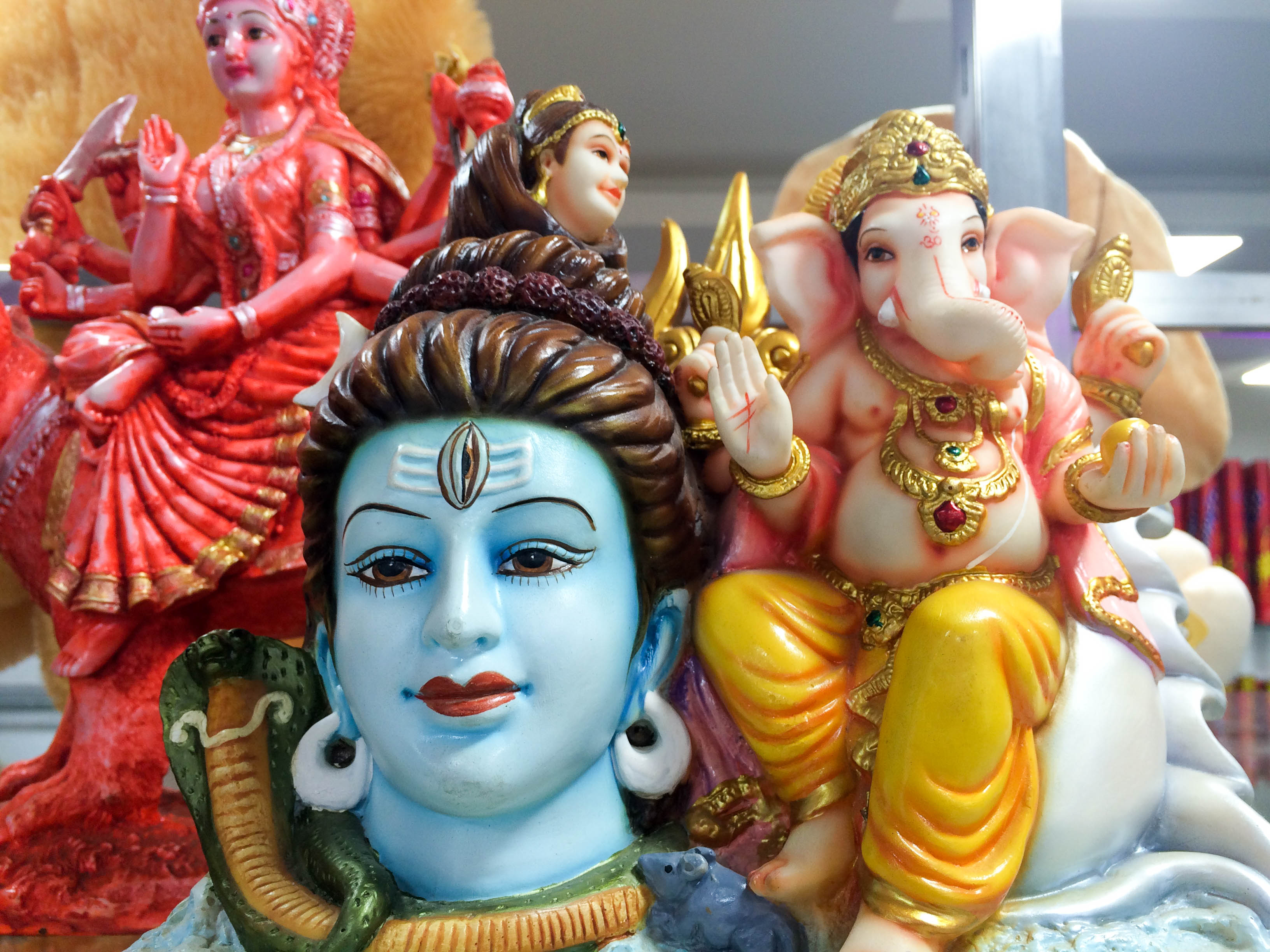 File:Shiva Parvati Ganesha Images - A statuette representing Lord Ganesh  and his father Lord  - Wikimedia Commons